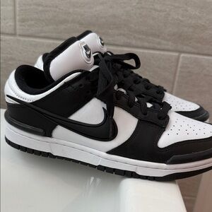 Nike Dunk Low Twist "Panda" sneakers- brand NEW